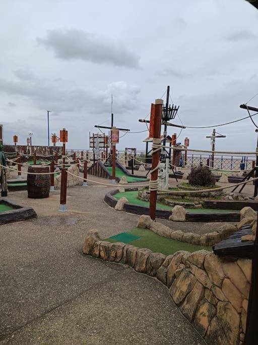 Stunning Holiday Home @ Uks Award Winning Beach Mablethorpe Kültér fotó